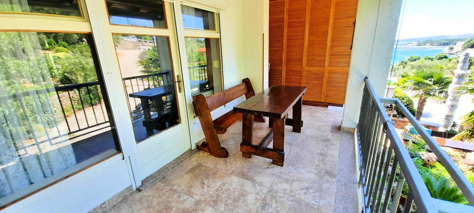 Apartmani Iskra Krk Town Exterior foto
